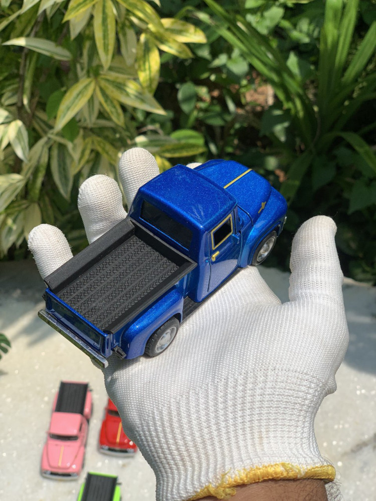 1:32 Ford F100 - Classic Colors