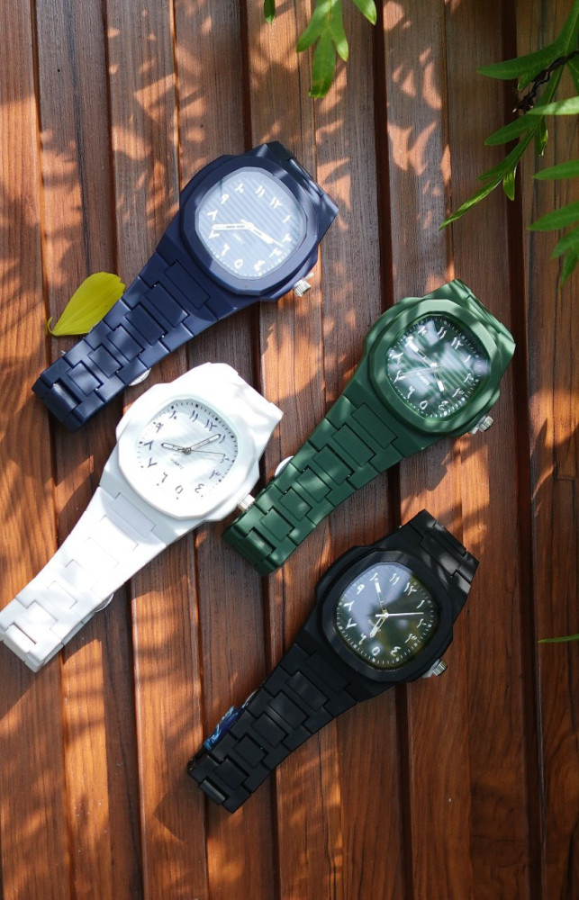 Trending Analog Watch with Arabic Numerals & Free Perfume