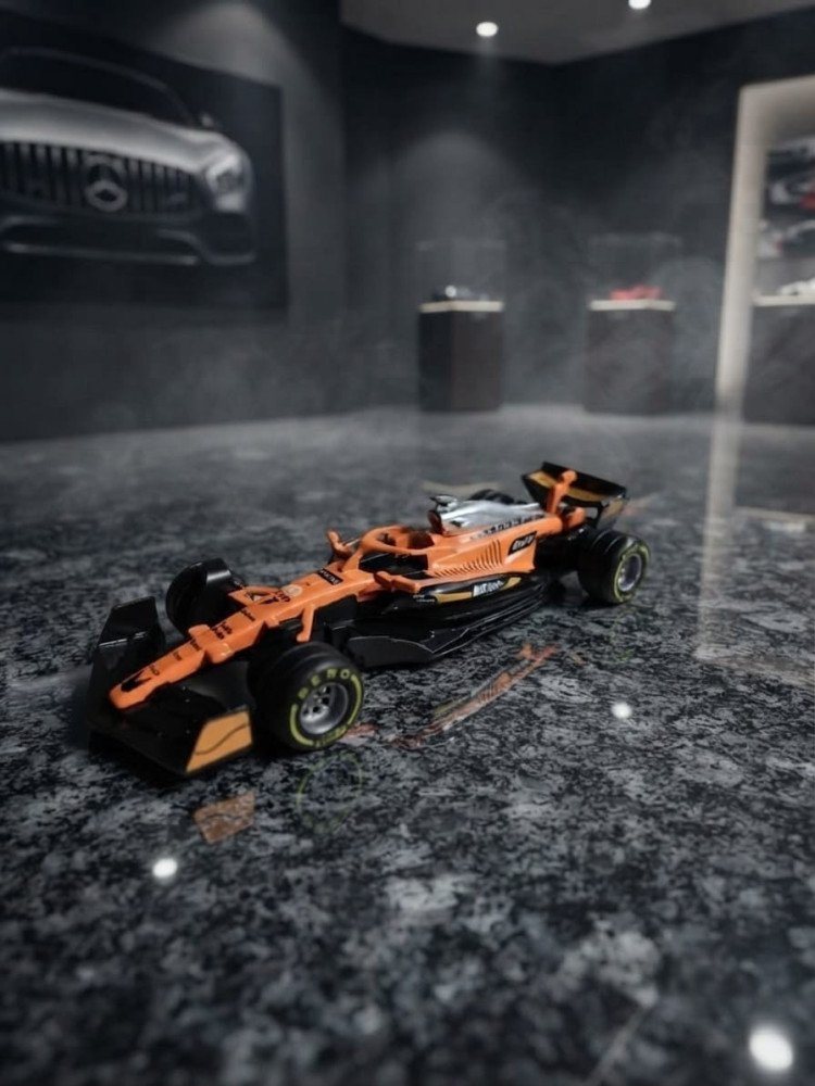Premium 1:32 F1 Orange Metal Miniature Racing Cars + FREE Surprise Analog Watch