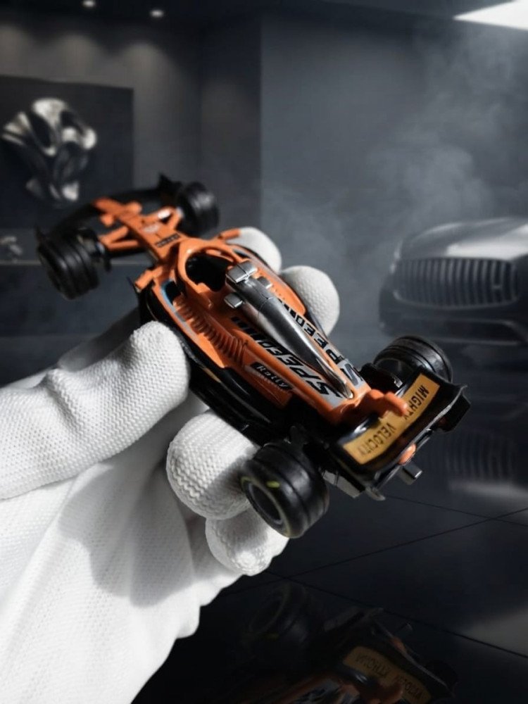 Premium 1:32 F1 Orange Metal Miniature Racing Cars + FREE Surprise Analog Watch