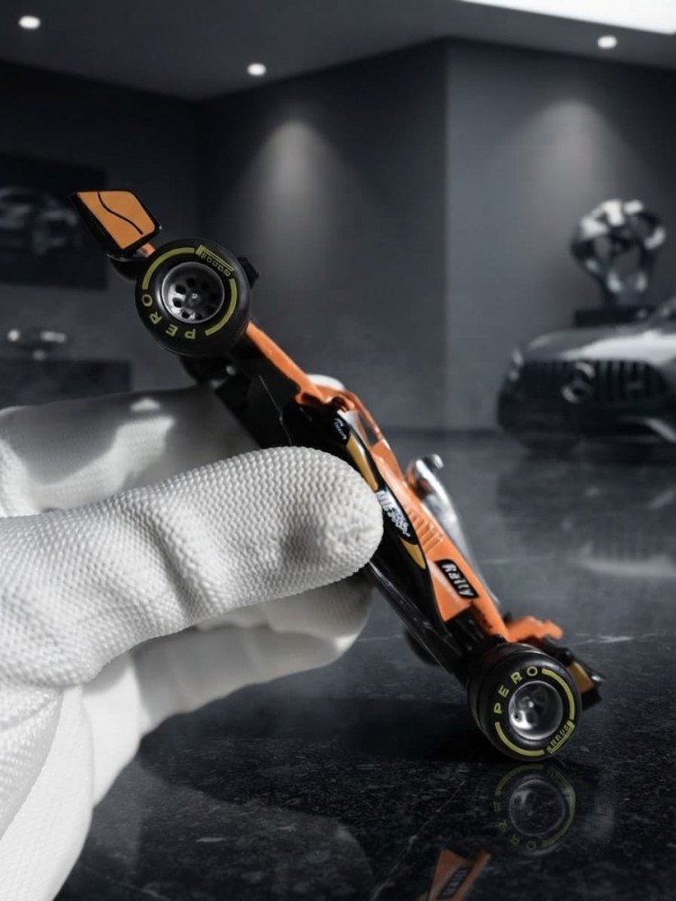 Premium 1:32 F1 Orange Metal Miniature Racing Cars + FREE Surprise Analog Watch