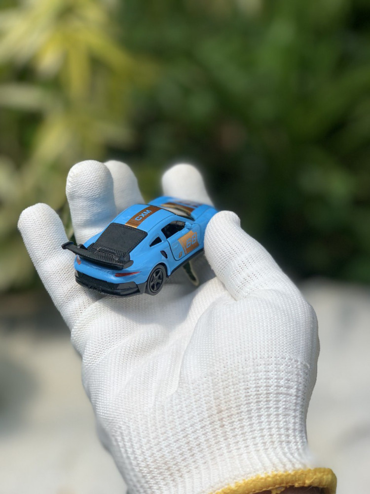 1:64 Porsche 911 GT3 RS - Pocket Rocket