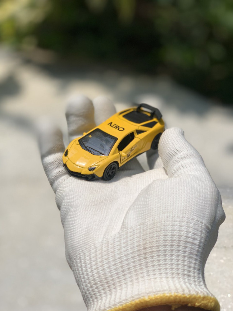 1:64 Lamborghini Aventador SVJ - Pocket Hypercar