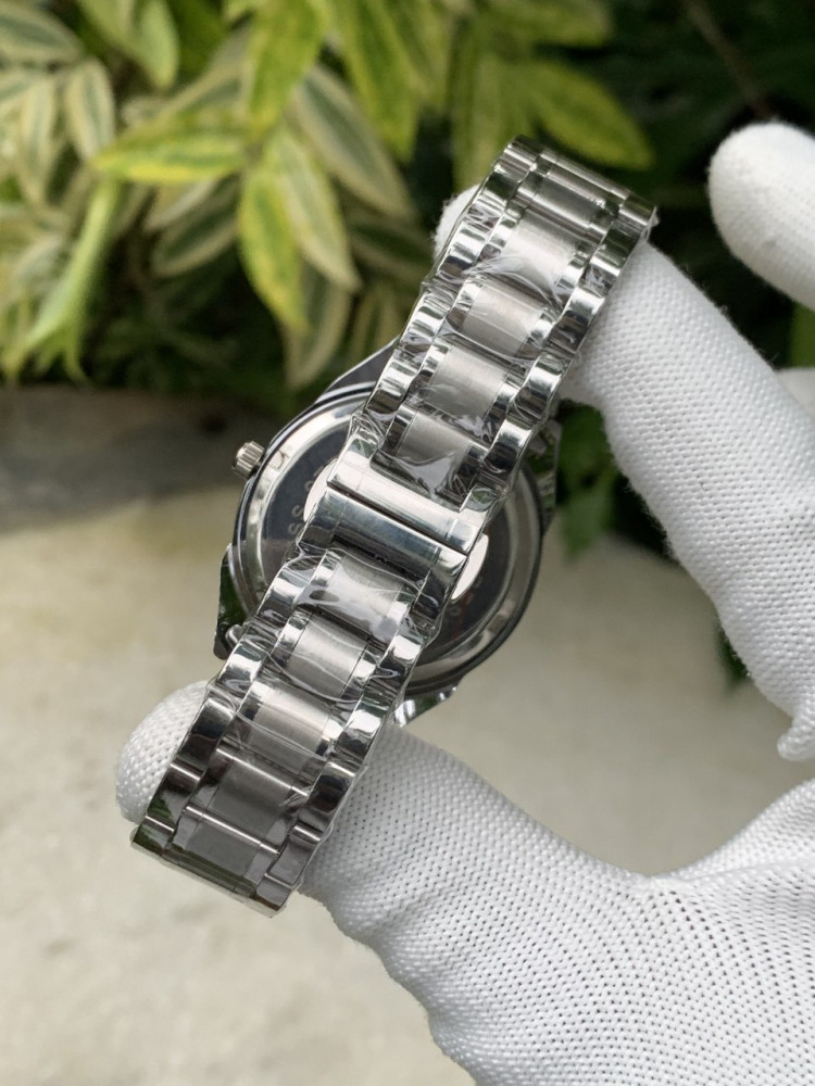 V7 Premium Quality Chain Watch - Trending Magnetic Orbit Dial
