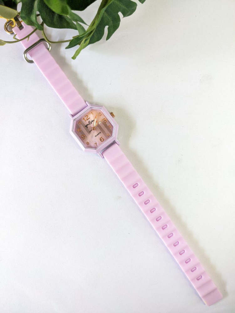 STYLISH SLIM AND WEIGHTLESS ANALOG WATCH FOR GIRLS (WL99)