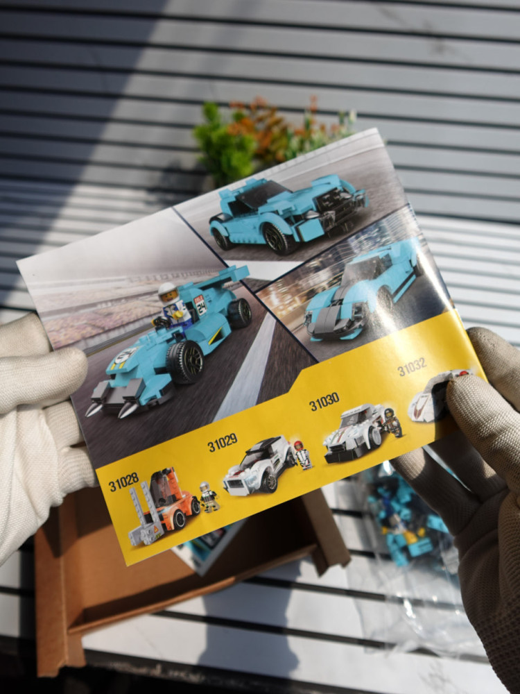 Build Your Own Fleet: 10-in-1 Creative Car Building Blocks