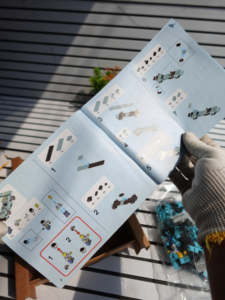Build Your Own Fleet: 10-in-1 Creative Car Building Blocks