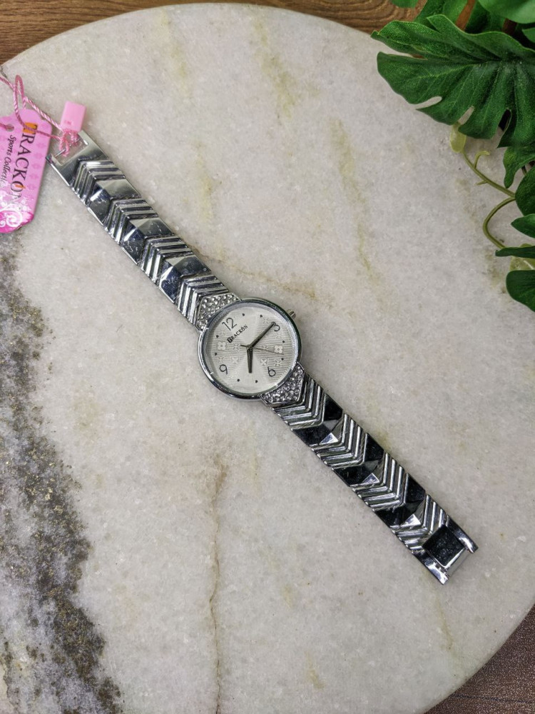 TRACKON CHAIN WATCH PREMIUM DESIGN FOR GIRLS (WL98)