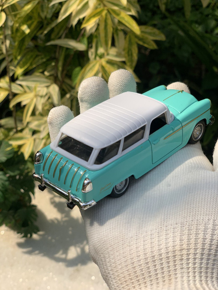 1:32 Classic Chevy Bel Air - Tri-Tone Treasure