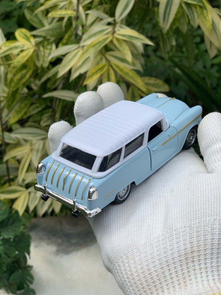 1:32 Classic Chevy Bel Air - Tri-Tone Treasure