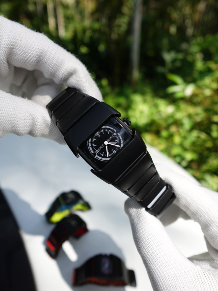 Trending Watch Combo: D-Line Analog Watch & Leather Wallet