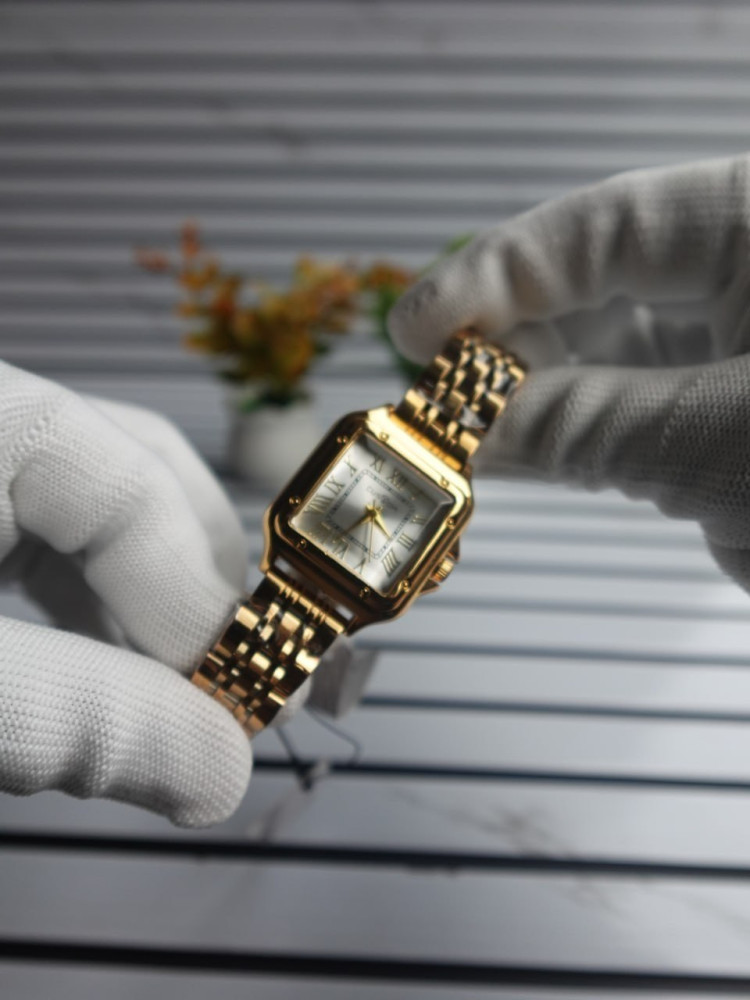Elegance Redefined: Premium Square Dial Chain Watch for Girls