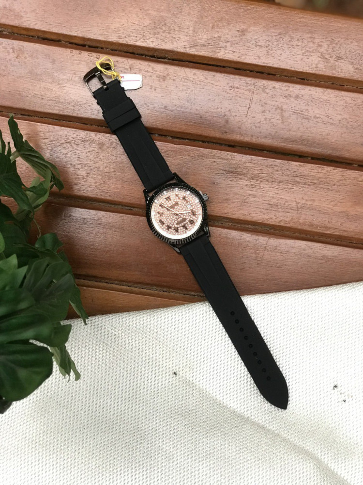 Stylish and Affordable Analog Watches(WQ374)