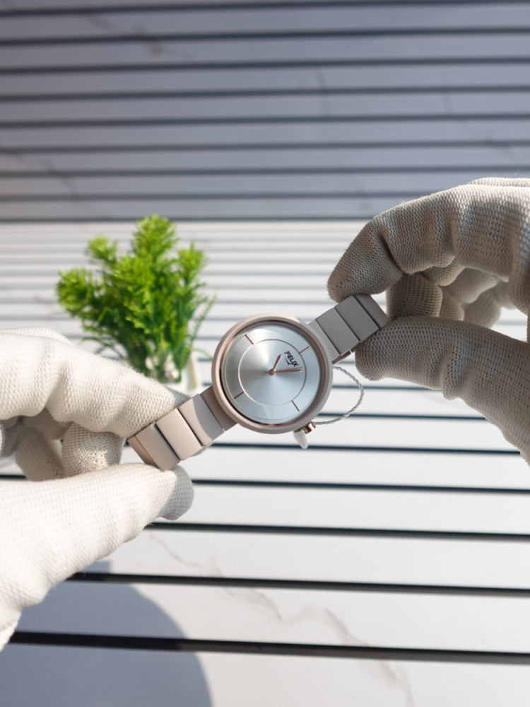 Style Meets Breeze: Felix Premium Girl’s Chain Watch & Mini Fan Combo