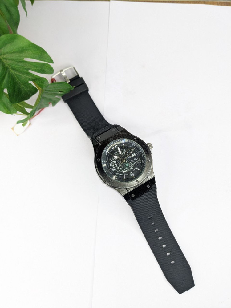 Sleek & Stylish Silicon Strap Watch 😎 (WQ293)