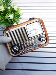 MZ Retro Wireless Radio Speaker with Analog Clock & Premium Watch Combo