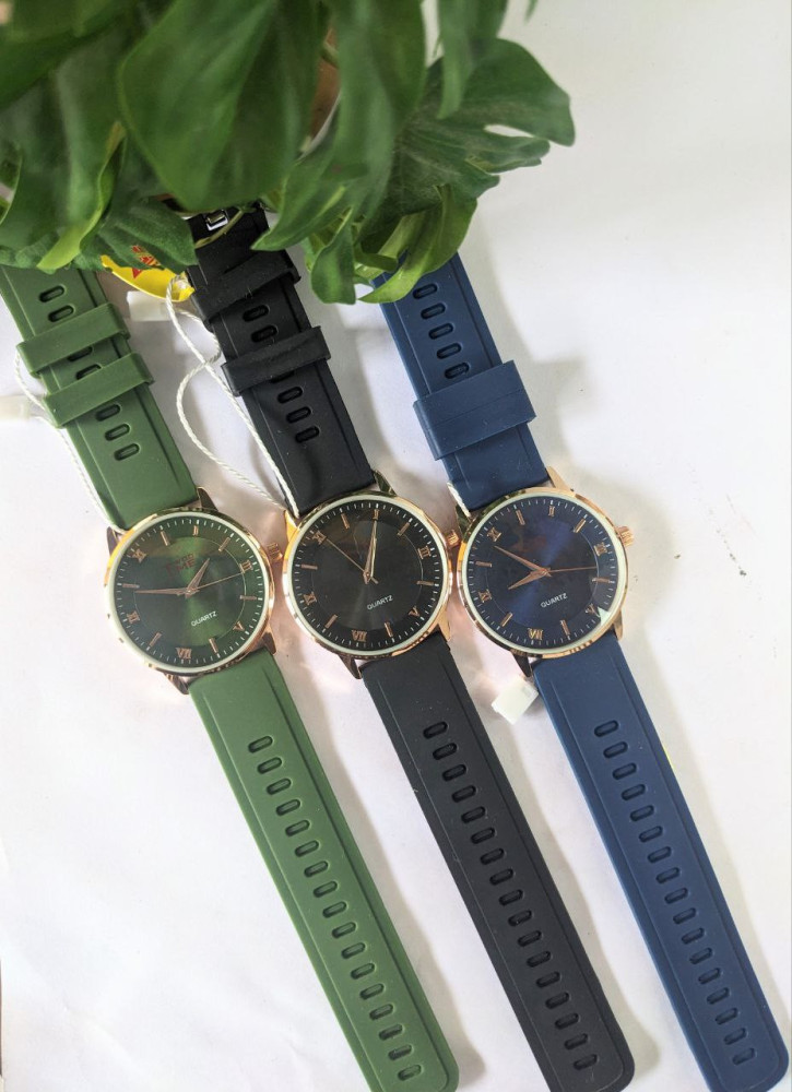 TWOO TIME PREMIUM DESIGN ANALOG WATCH (WQ363)