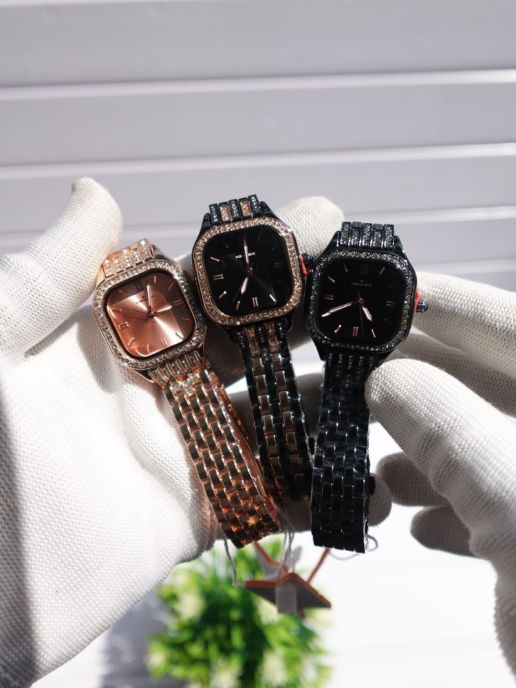 Crystal-Studded Premium Girls' Watch