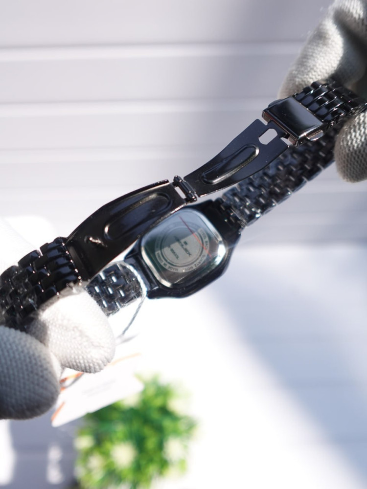 Crystal-Studded Premium Girls' Watch