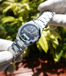 Bophieri Premium Watch: Analog, Digital, and Arabic Numbers