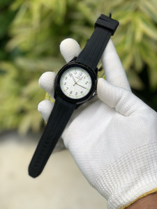 V9 COLLECTION Analog Watch - Premium Design with Date