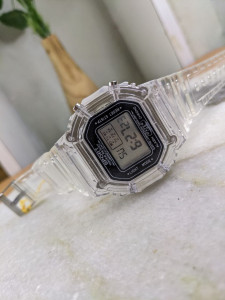 SPORT TRANSPARENT  DIGITAL WATCH(WQ90)