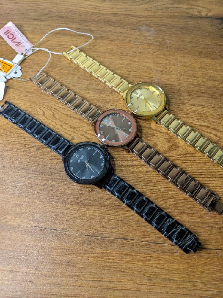 FANCY  CHAIN WATCH FOR GIRLS (WL23)