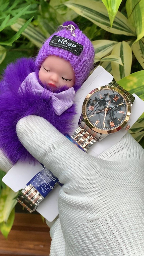 Gasiq Girls' Analog Watch - Premium, Classic & Surprise Gift,Dual Tone