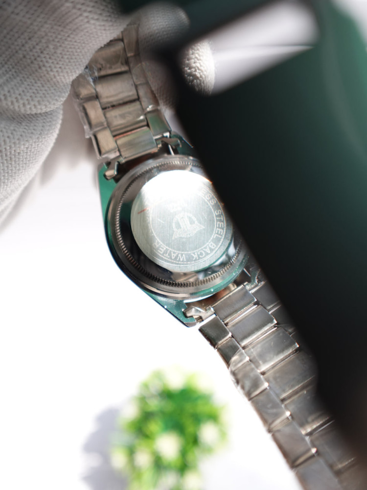 Executive Class: Premium Gents Chain Watch Collection