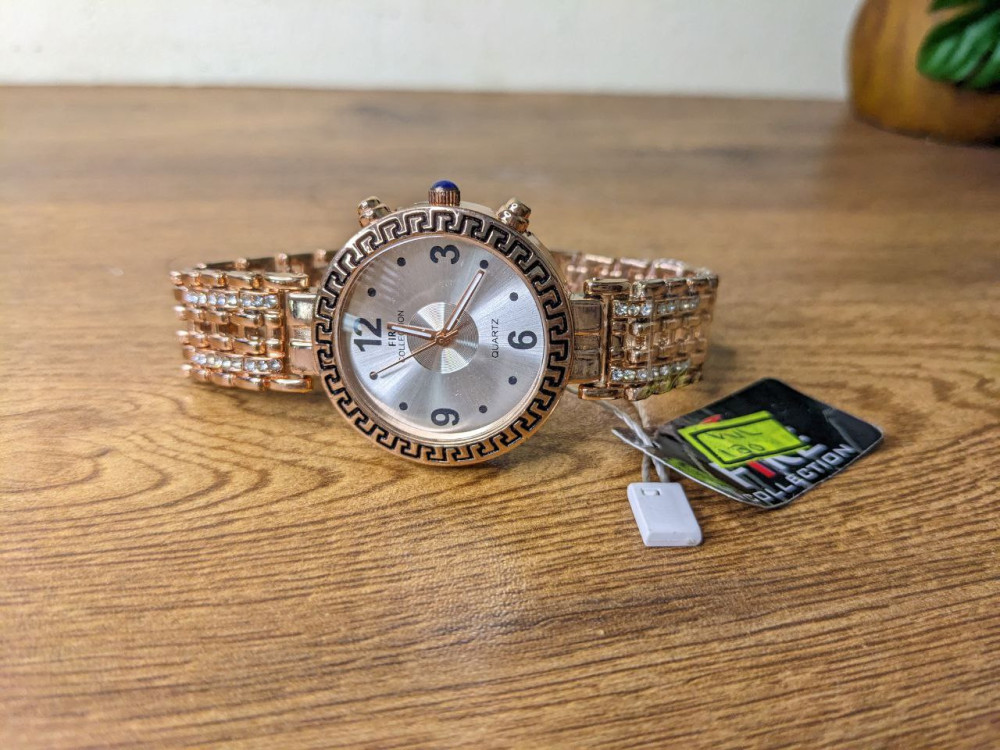 FANCY  CHAIN WATCH FOR GIRLS (WL120)