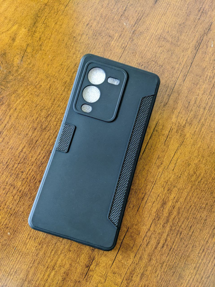 VIVO V25 PRO SILICON CASE WITH INSIDE CLOTH (CQ05)