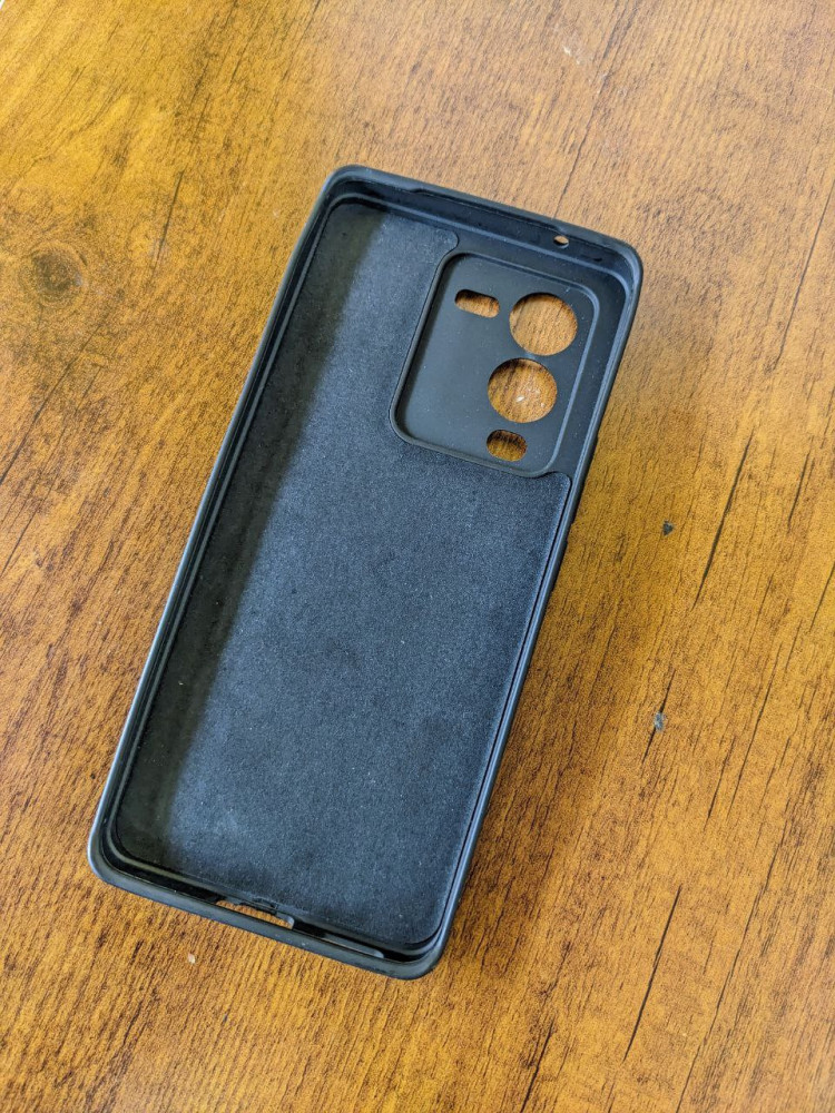 VIVO V25 PRO SILICON CASE WITH INSIDE CLOTH (CQ05)