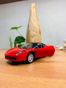 FERRARI MINIATURE ,METAL BODY  (TQ02)