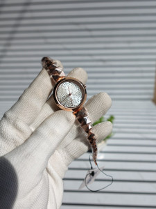 Glamorous Rose Gold Geometric Prism Watch – Sparkle with Every Move