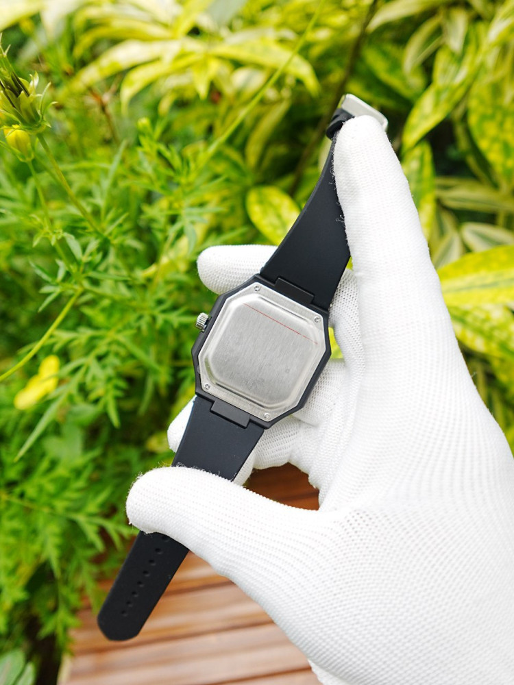 Trending Analog Watch - Unique Arabic Design with Premium Silicone Strap