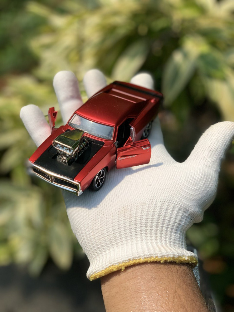 1:36 Scale Vintage Dodge Charger Metal Miniatures